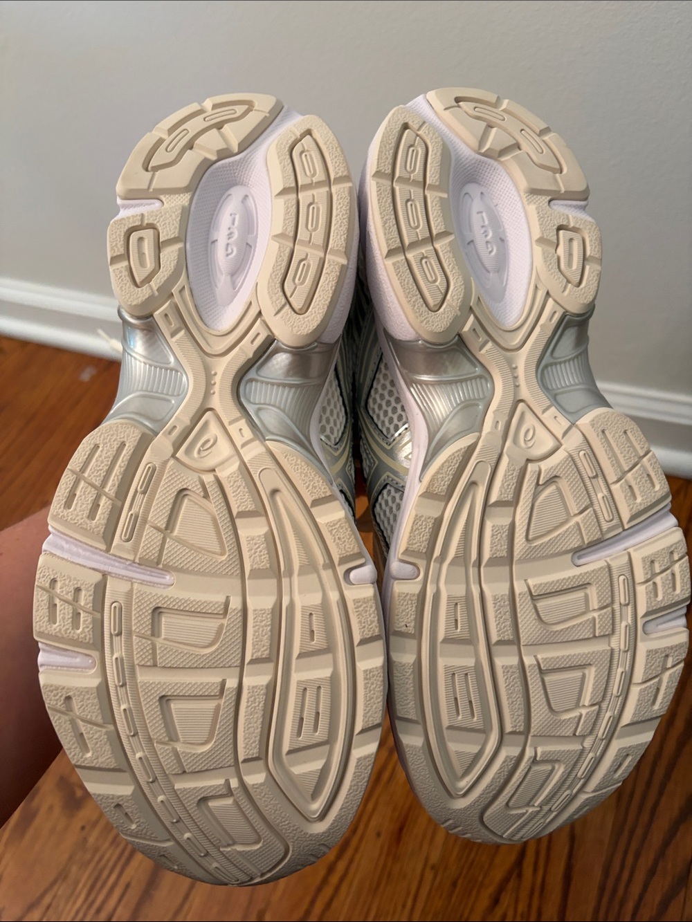 ASICS Gel 1130 White and Silver Athletic Sneakers - Picture 4 of 5